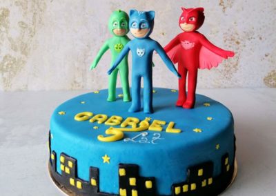Birthday cake with superheroes - Custom Cakes for Special Order by Sweet Wentzl Cafe & Confectionery, Cakes and Pastries, Krakow